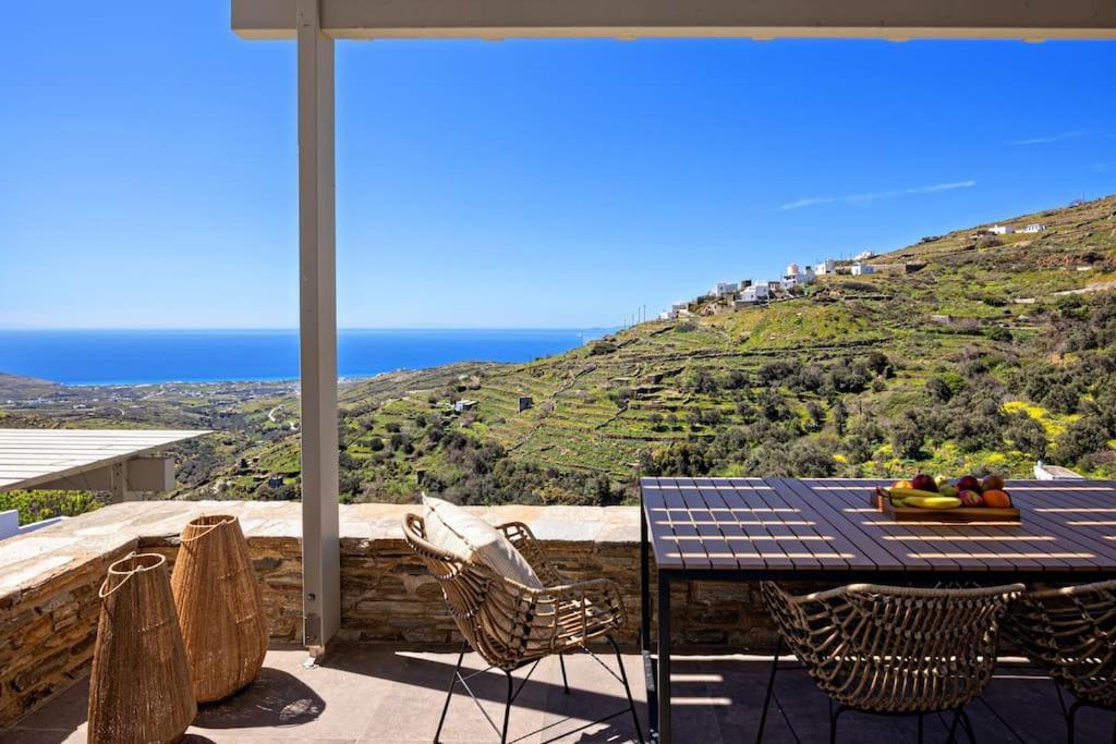 Erato In Triantaros Tinos * Triandáros