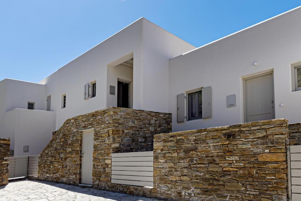 Erato In Triantaros Tinos Triandáros